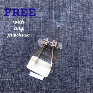 CLAIRES Iridescent Star Rhinestone Bobbypins